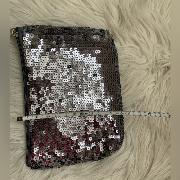 Small Clutch Bag With Sequins - Picture 6 of 8